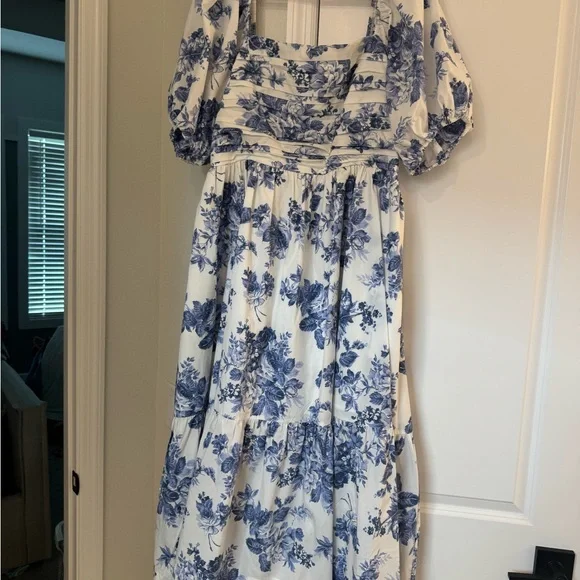 Abercrombie & Fitch Blue and White Floral Long Sleeve Dress - Picture 1 of 3